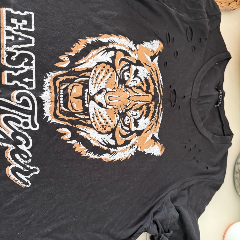 Zutter, Black Distressed Tiger Graphic Tee - East Coast, cut off.